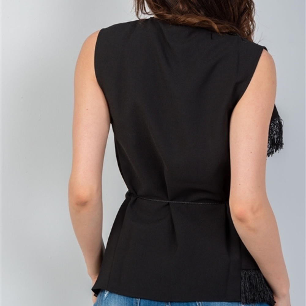BLACK VEST - Picture 2 of 4